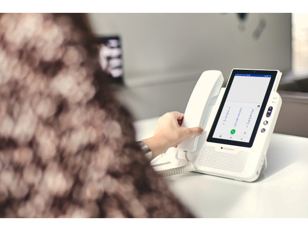 CoComm F900 4G Fixed Wireless Phone