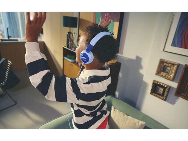JBL Junior 320